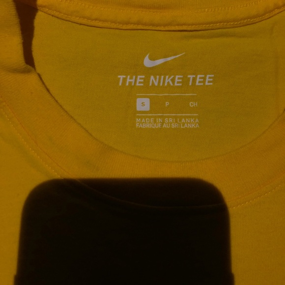 Nike Tee. - Picture 2 of 3